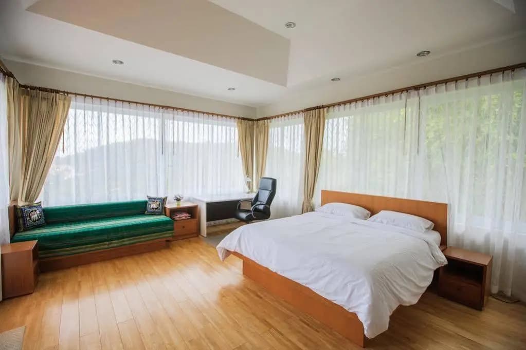 White Villa - main photo