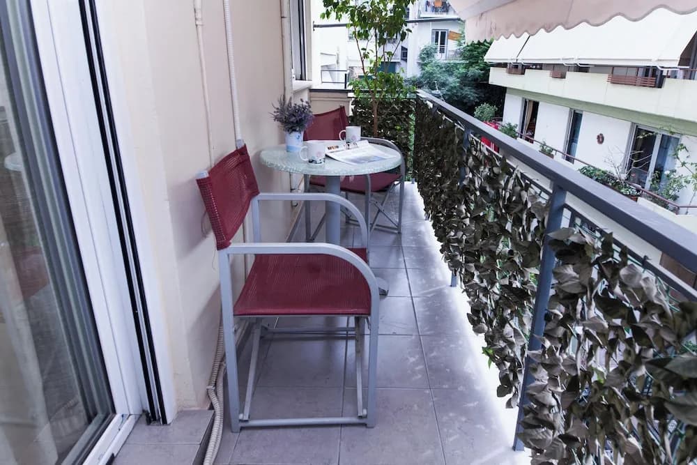 Classic Koukaki Living 2 Bd with Balcony - photo 13