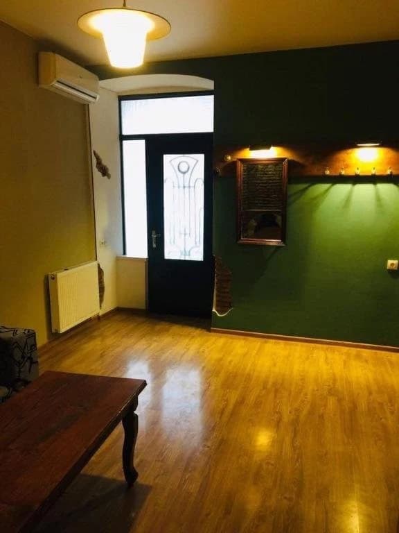handmadeapartment8 - photo 3