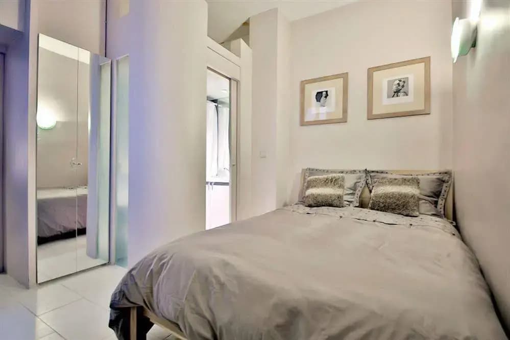 Saint Germain Apartment - photo 2