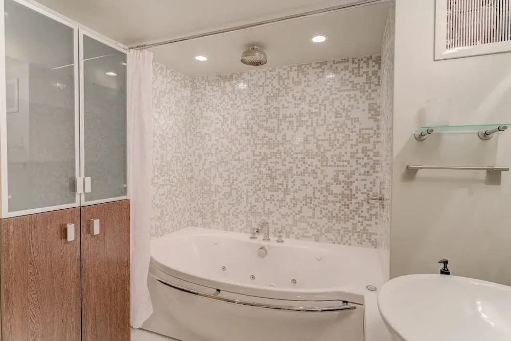 Spear Street Unit #122 - 2 Br Condo - photo 22