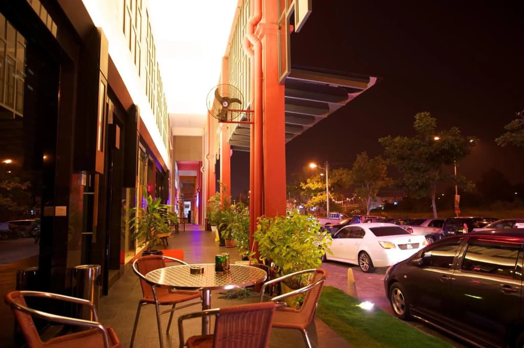 De Botani Hotel - photo 12