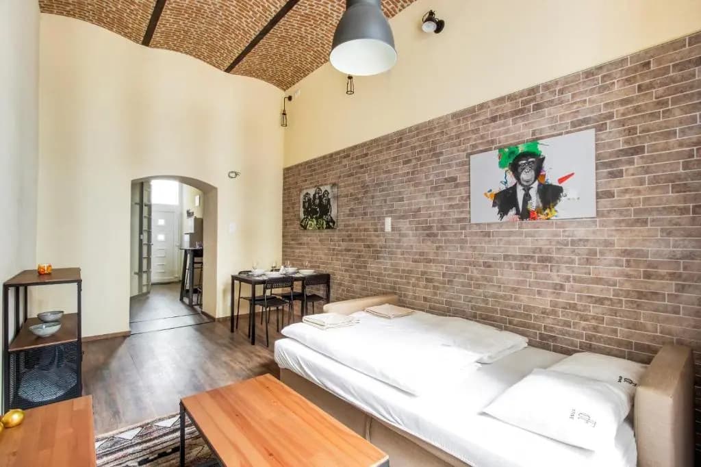 d.Five Jewish Quarter Loft - photo 4