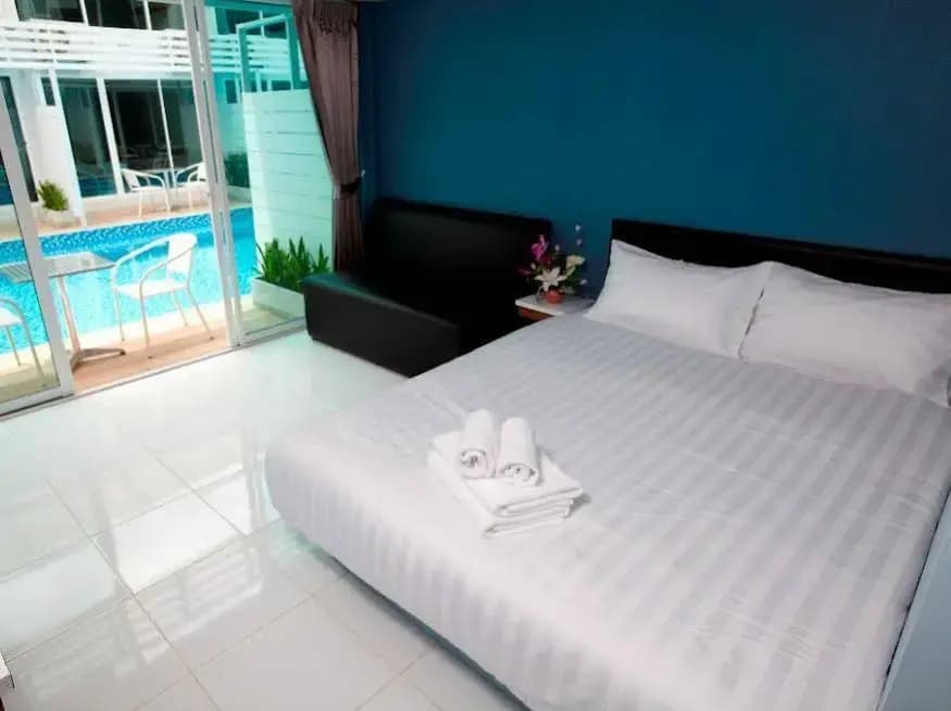 Pool House Service Residence - photo 2