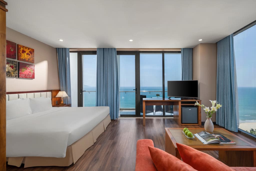 Yarra Ocean Suites Danang - photo 2