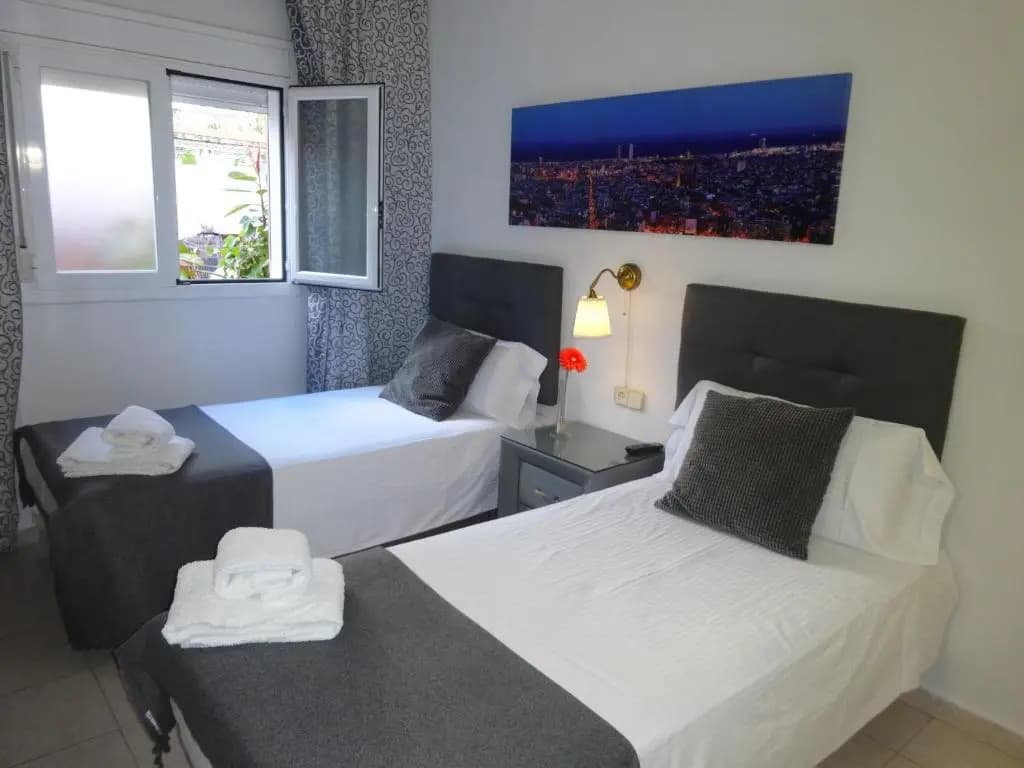 Hostal Lleida - photo 4