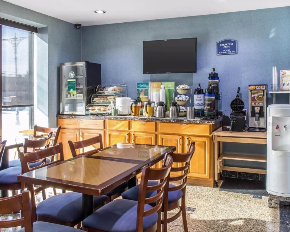 Quality Inn - photo 18