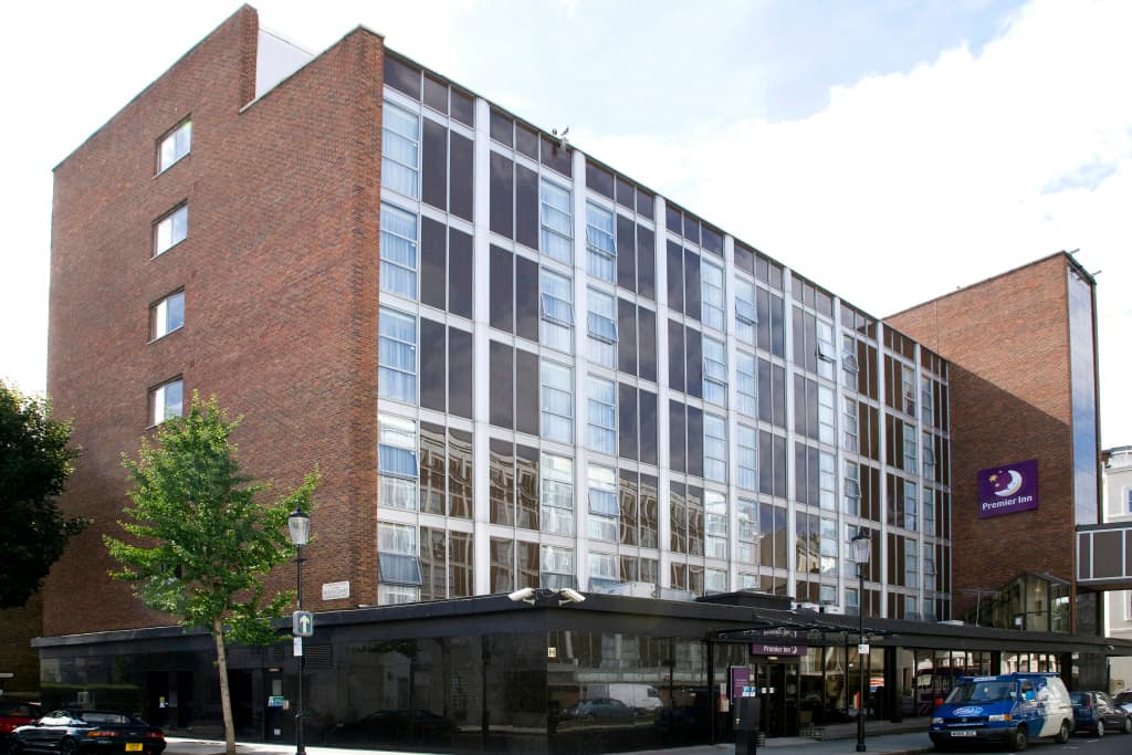 Premier Inn London Kensington - photo 1