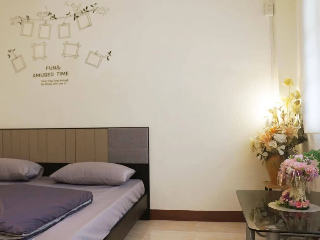 Wake Up Hostel Bangkok - photo 3
