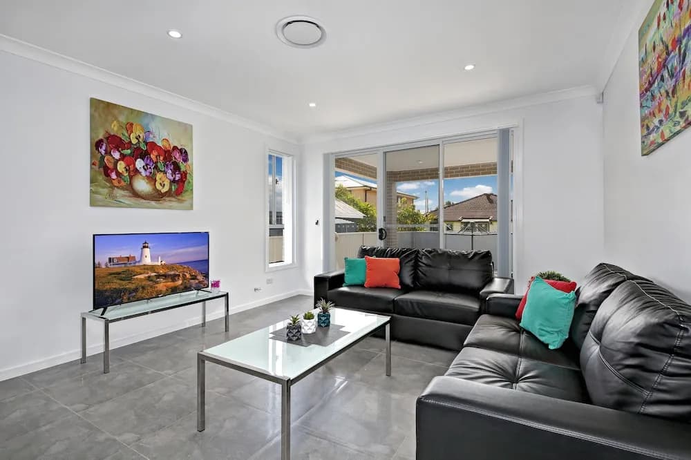 Canley Heights Villas - Sydney - photo 5