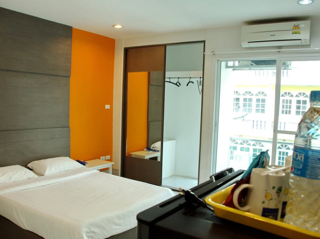 The Fifth Residence Hotel - photo 3
