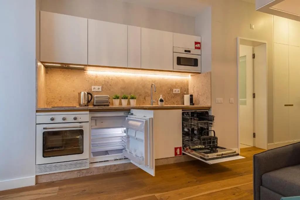 Upscale & Trendy flat in the Center - photo 17