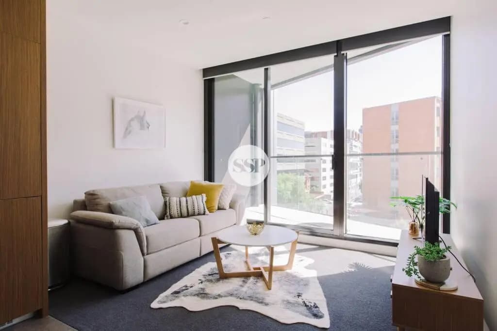 St Kilda Rd LVL4 2BDR2BATHR WIFI Albert Park - photo 11