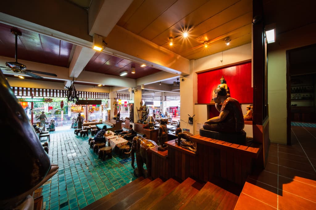 Wild Orchid Villa Bangkok - photo 18