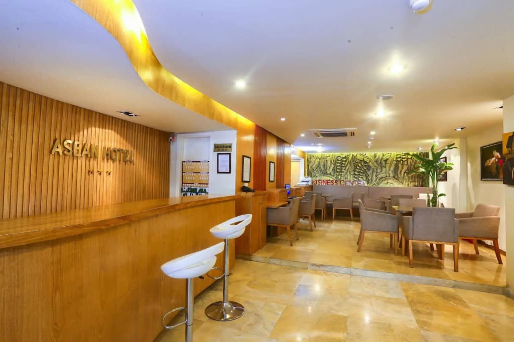 A25 Premium Hotel - 12 Ngo Si Lien - photo 18