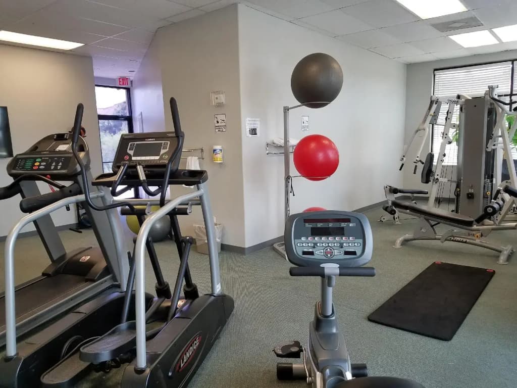 Parc Corniche Condominium Suite Hotel - photo 31