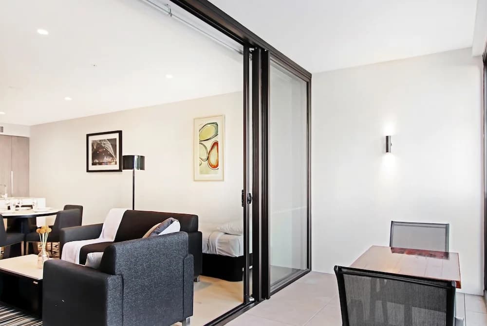 DD Apartments at ICC - photo 4