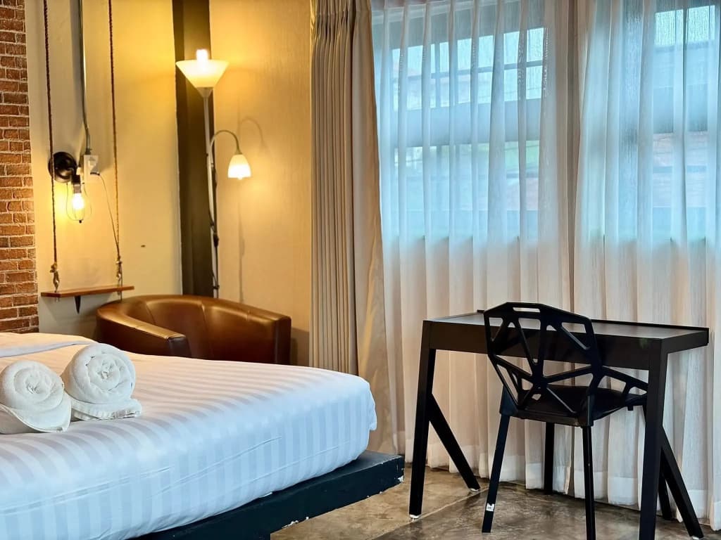 Tanwa Hotel - photo 8