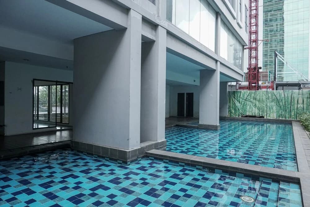 Spacious And Nice 2Br Apartment At Royal Olive Residence - photo 10