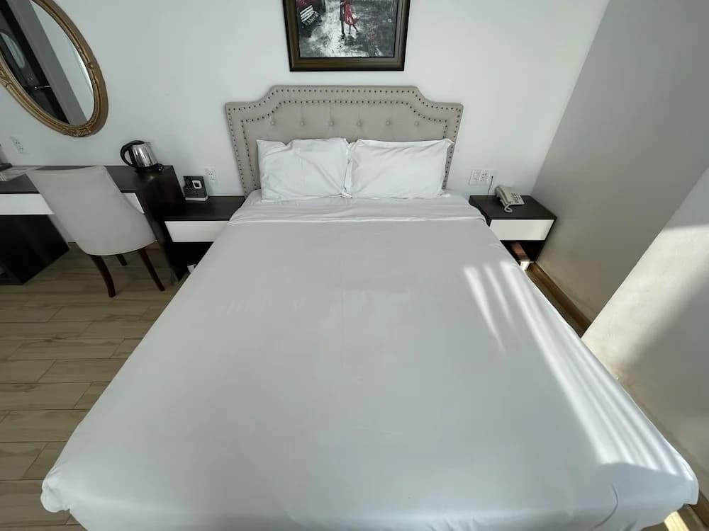 RHM Hotel - photo 2