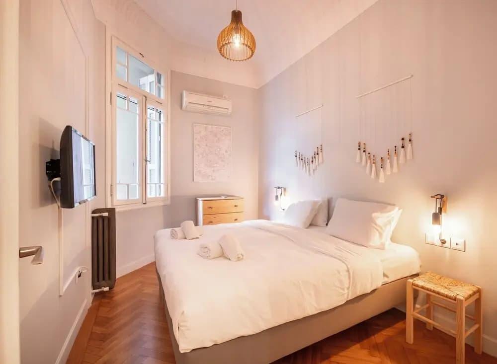 Historic 2BR Oasis in Kolonaki - photo 2