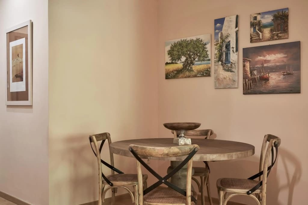 Spirou Merkouri Handcrafted 2BD Home - photo 24