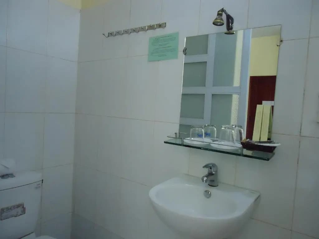 Nam Ngai Hotel - photo 6