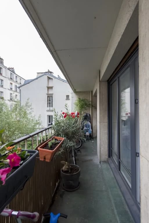 Contemporary near Bastille - photo 8