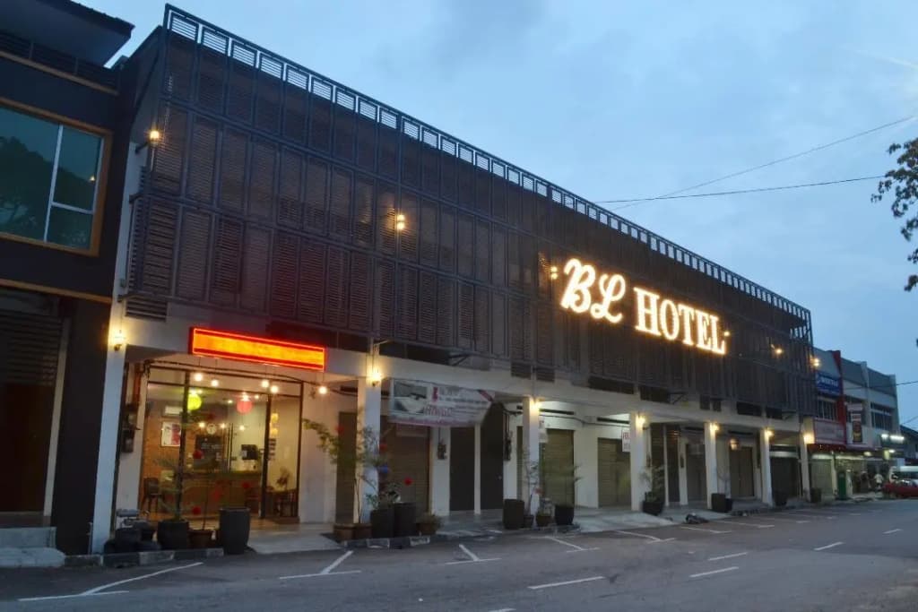 BL Hotel - photo 10