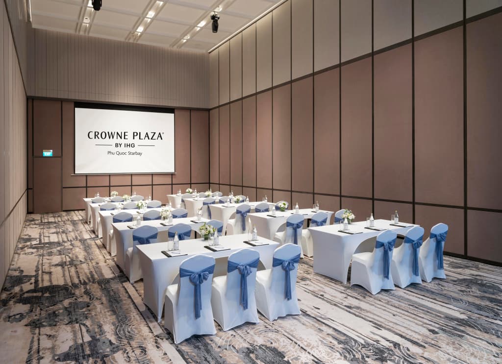 Crowne Plaza Phu Quoc Starbay by IHG - photo 23