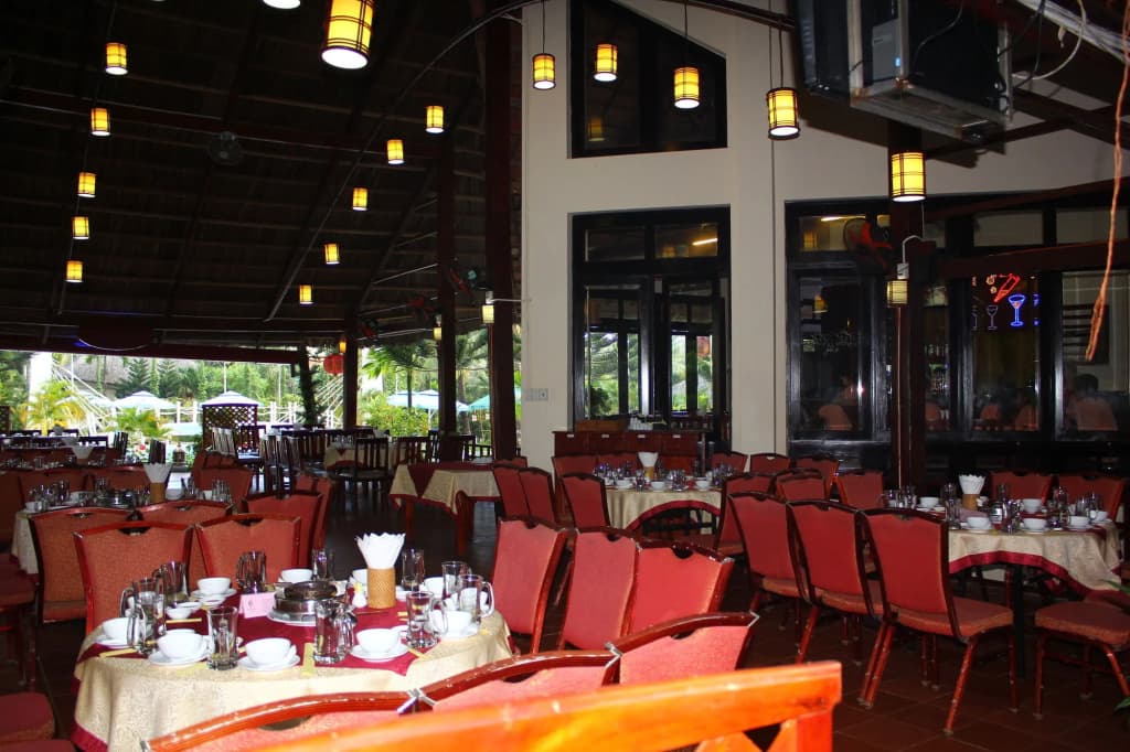 L'Azure Resort and Spa - photo 28