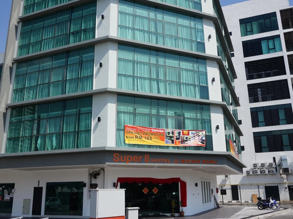 Super 8 Hotel @ Bayan Baru - main photo