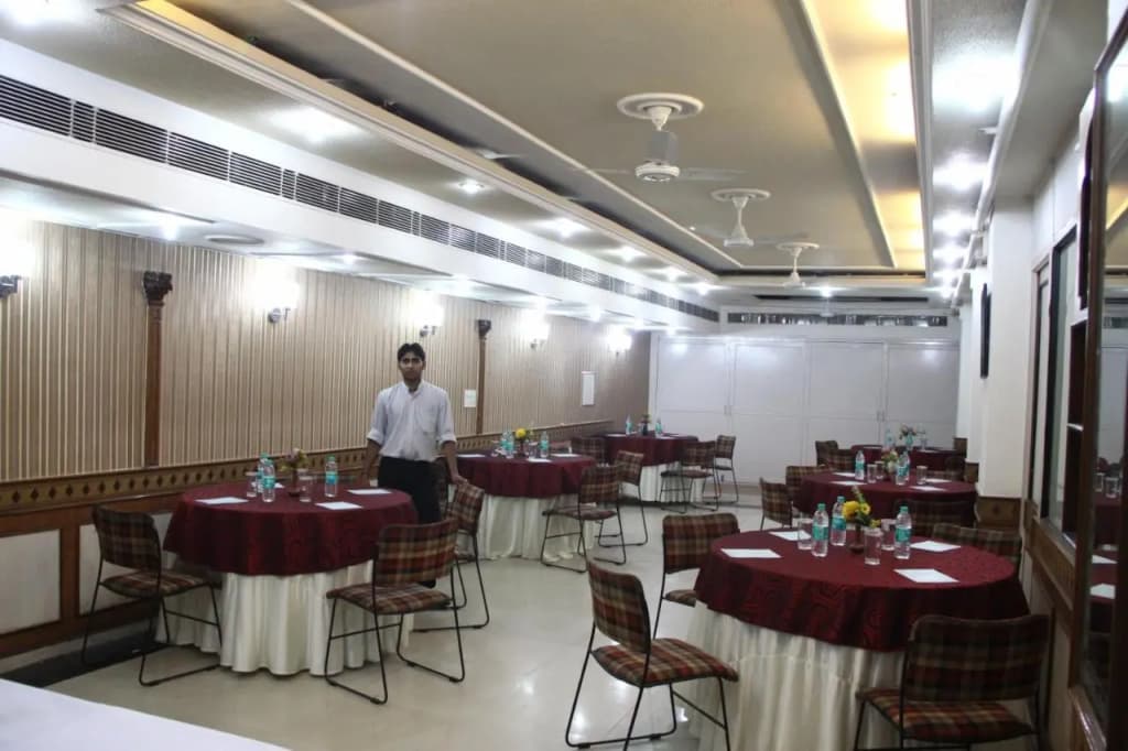 Amar Inn - photo 11