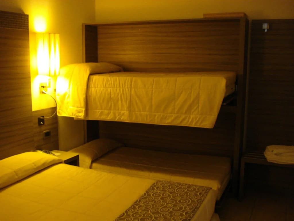 Morrisson Hotel - photo 25