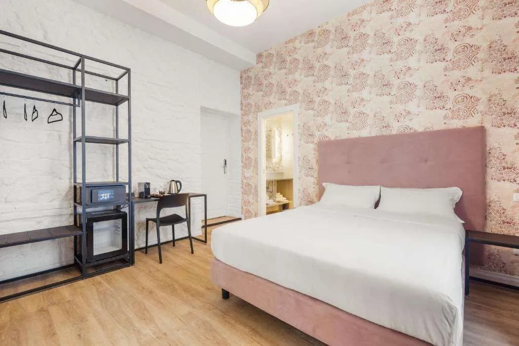 Adelante Rooms - photo 5