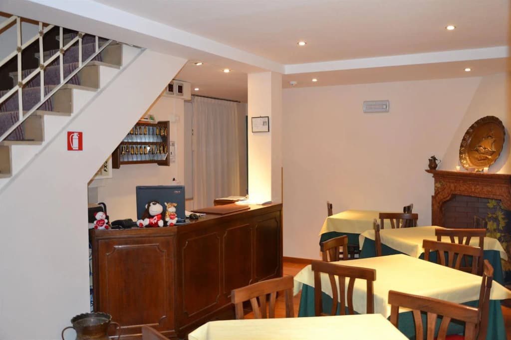 Hotel Canada - photo 15