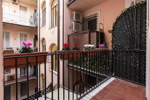 Old Rome Apartment - photo 11