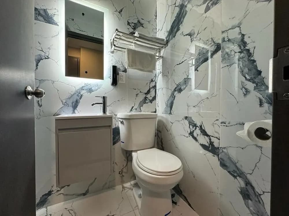 Moon Hotel Brooklyn - photo 12