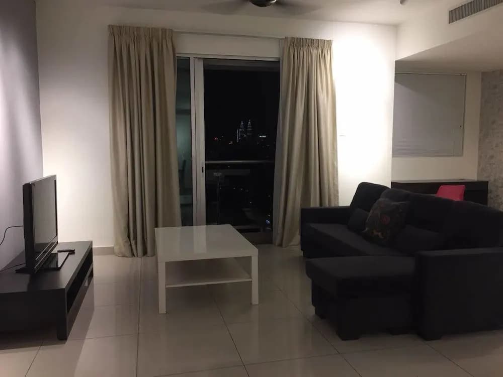 Publika Suites by iHost - photo 4