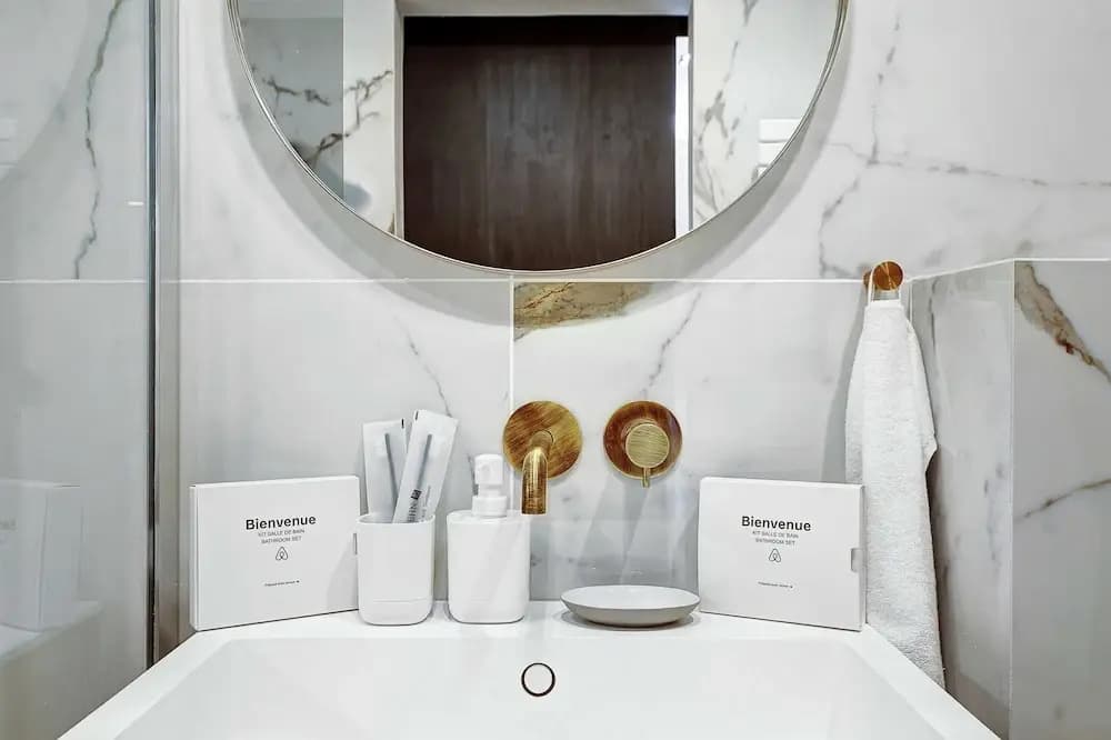 Elegant Apartment With Ac-3br-10p-place des Vosges - photo 10