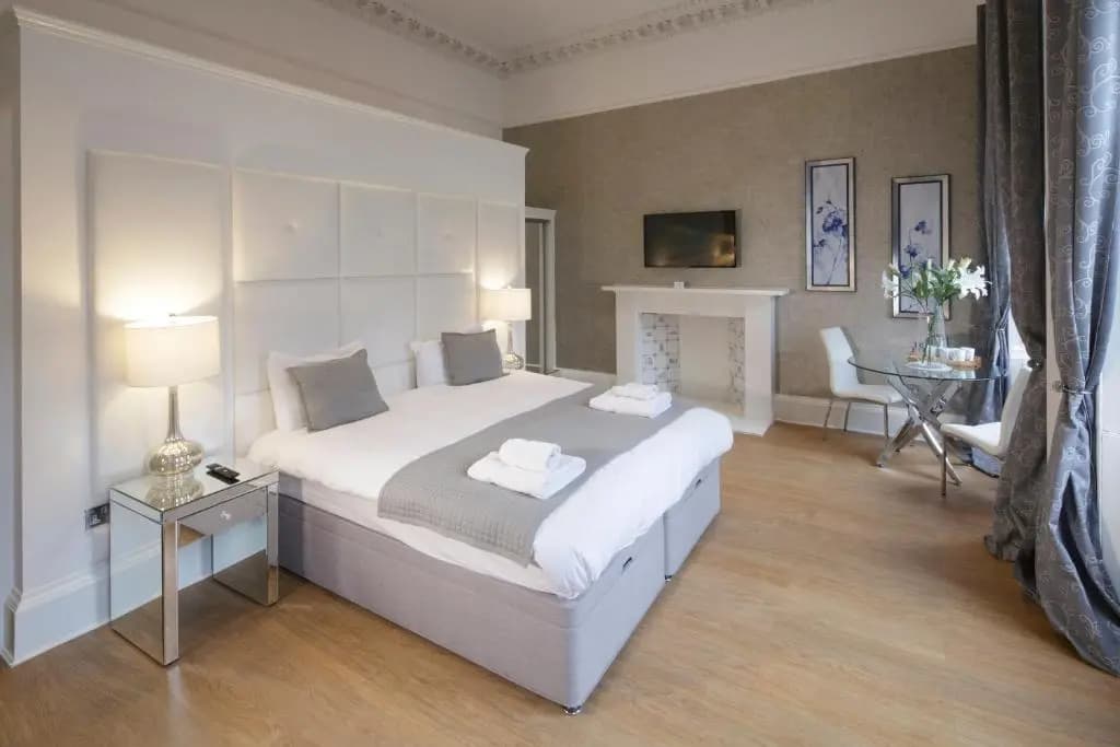 Hanover 71 Suites - photo 13