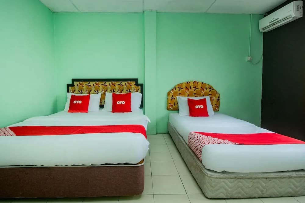 OYO 90124 Payang Puri Baru Hotel - photo 6