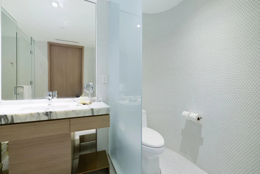 Luxury Suites in Brickell - photo 8
