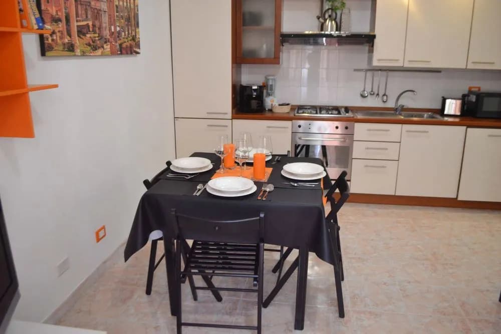 Orange Apartment - photo 16