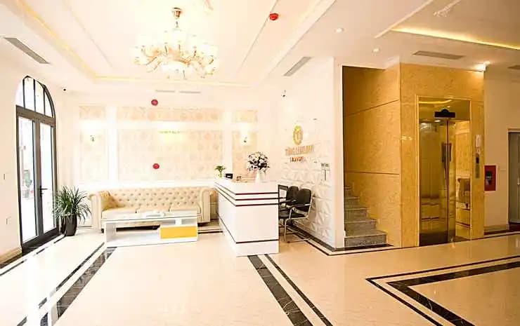 Luxury Hotel - photo 12