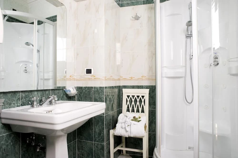 Upper View Suite - photo 4