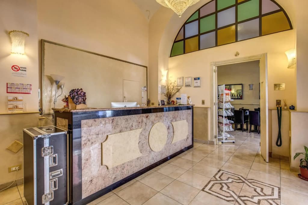 Hotel Maryelen - photo 2