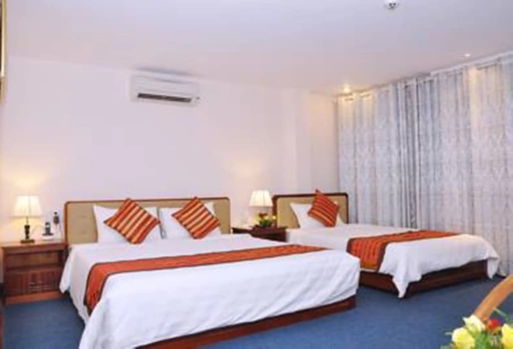 A25 Hotel - 137 Nguyen Du DN - photo 5