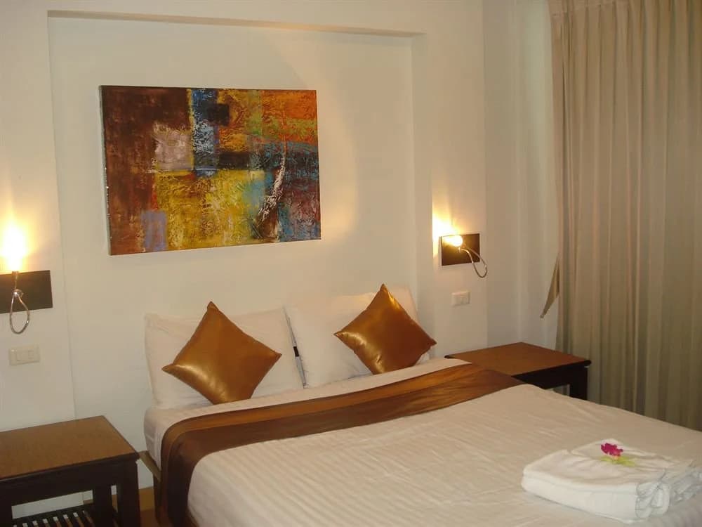 3rd Street Cafe & Guesthouse - photo 5