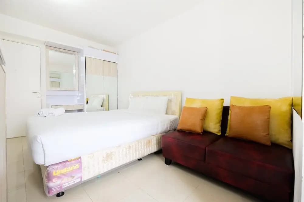 Comfy and Cozy Studio Bassura City Cipinang Apartment - photo 6